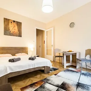 https://bpr-orange-dream-apartment.inbudapesthotels.com